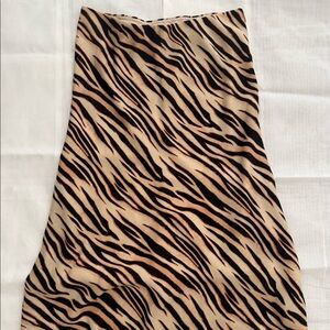 Animal print pencil midi skirt